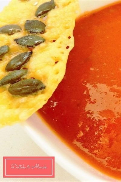 fűszeres paradicsom leves tökmagos sajtchips szénhidrát diéta cukorbetegség inzulinrezisztencia