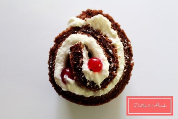 ribizli túró csoki szülinapi torta szénhidrát diéta cukorbetegség inzulinrezisztencia