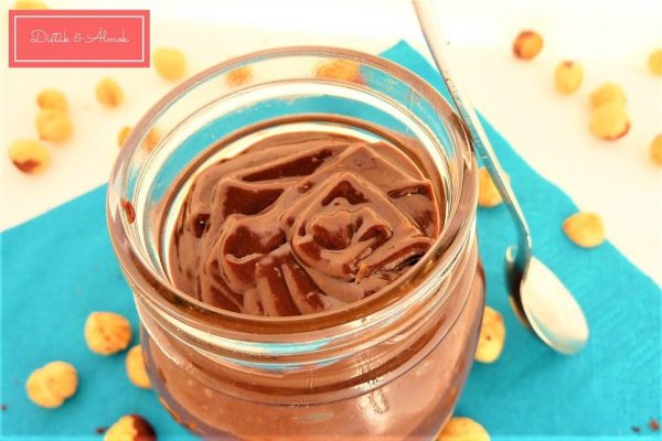 cukormentes házi nutella mogyoró csoki szénhidrát diéta cukorbetegség inzulinrezisztencia